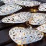 LED girlianda METALINĖS ŠIRDELĖS su baterijomis šiltai baltos spalvos 2.8m