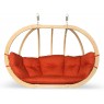 Medinis pakabinamas dvivietis krėslas su stovu, raudona pagalvėlė