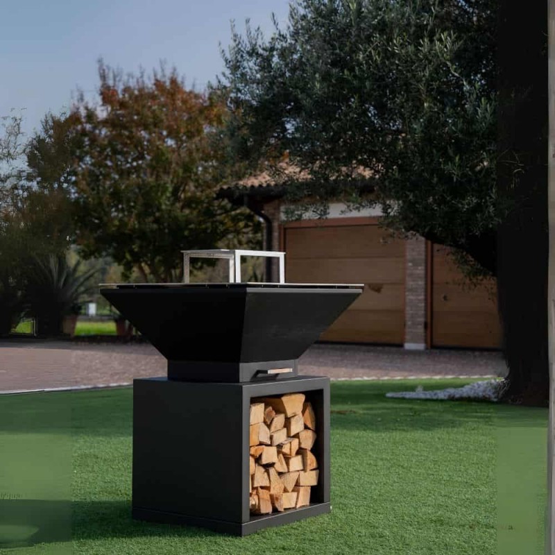 Malkinė kepsninė BBQ TOWER OVENEAT su malkų laikymo vieta