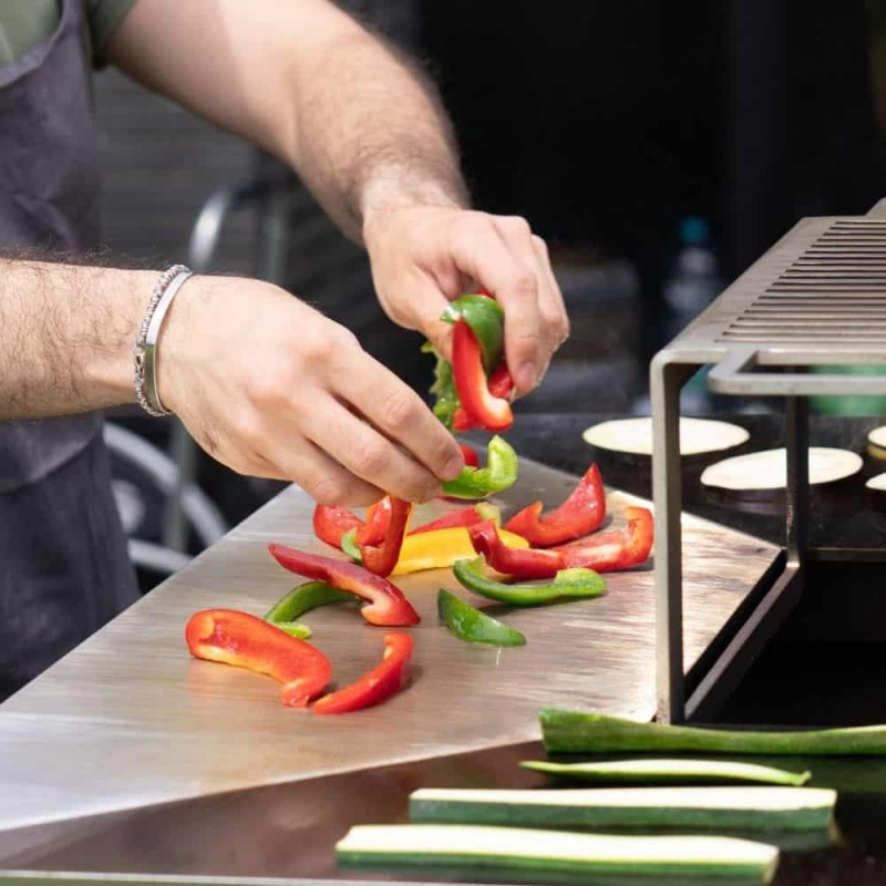 Malkinė kepsninė BBQ COMBO OVENEAT su malkų laikymo vieta